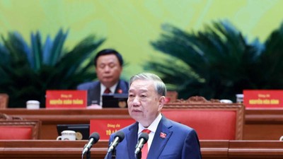 Tổng Bí thư Tô Lâm trình bày báo cáo về các văn kiện tại Đại hội XIV - Ảnh TTXVN .