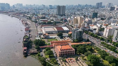 Khu vực bến Nhà Rồng - Khánh Hội nhìn từ trên cao.