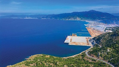 Diễn biến trái chiều tại 2 dự án nhiệt điện LNG