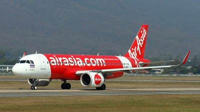 Các hãng hàng không toàn cầu chật vật ứng phó chi phí nhiên liệu tăng cao