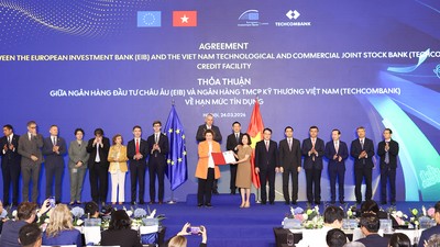 Techcombank (TCB) và EIB Global công bố thỏa thuận tài trợ trị giá 200 triệu Euro thúc đẩy tín dụng xanh 