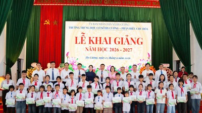 Vietcombank triển khai trao 7.350 suất học bổng "Cùng em tiến bước” nhân dịp năm học mới 2026-2027