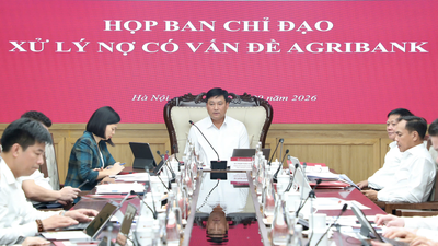 Ông Phạm Toàn Vượng, Thành viên Hội đồng thành viên, Tổng Giám đốc Agribank, Trưởng Ban Chỉ đạo xử lý nợ có vấn đề chủ trì phiên họp