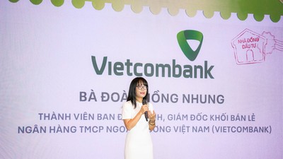  Bà Đoàn Hồng Nhung, Giám đốc Khối Bán lẻ Vietcombank phát biểu tại họp báo ra mắt chương trình Quán Nhà Haha 