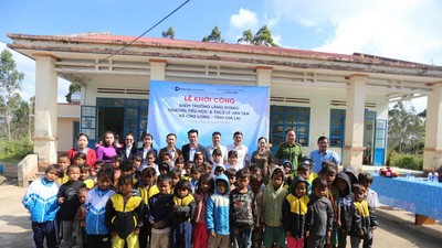 Lễ khởi công xây dựng điểm trường tại làng Dyrao, xã Chơ Long, tỉnh Gia Lai