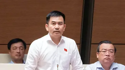 Đại biểu Nguyễn Trung Kiên, (đoàn Đồng Nai), Phó Giám đốc Học viện An ninh nhân dân.