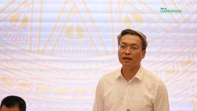 Thiếu tướng Nguyễn Quốc Toản, Chánh văn phòng, Người Phát ngôn Bộ Công an trả lời tại Họp abso Chính phủ chiều 3/9 - Ảnh: M. Minh