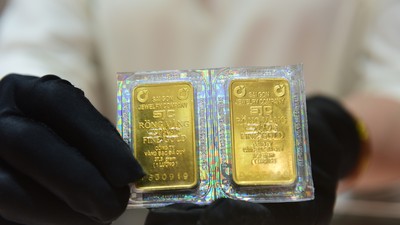 Giá vàng hôm nay ngày 2/2: Vàng "thủng" mốc 170 triệu đồng/lượng