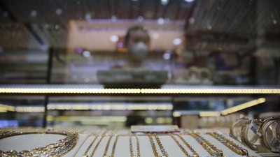 Giá vàng hôm nay ngày 24/1: Nâng mục tiêu giá vàng ngắn hạn lên 6.000 USD/ounce