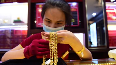 Giá vàng hôm nay ngày 9/4: Vàng giảm mạnh về gần mốc 170 triệu đồng/lượng