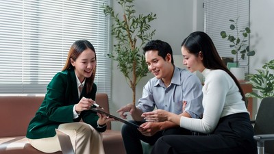 Manulife Việt Nam ra mắt giải pháp bảo hiểm đầu tư kiến tạo gia sản nhiều thế hệ 