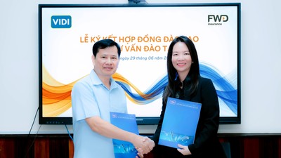 FWD Việt Nam hợp tác cùng VIDI trong chuẩn hóa đào tạo tư vấn bảo hiểm