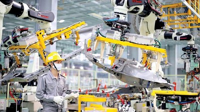 Với các dự án đầu tư, hồ sơ hoàn thuế đã được đơn giản hóa để tạo thuận lợi cho doanh nghiệp. Ảnh: Dũng Minh