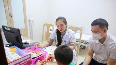 Nghiên cứu cho thấy, nguyên nhân trẻ tự kỷ chủ yếu đến từ khiếm khuyết về mặt di truyền. Ảnh minh họa