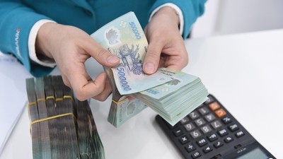 Thu ngoài lãi ngân hàng tăng mạnh năm qua