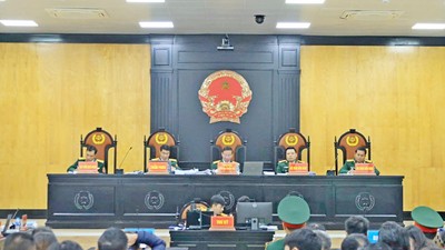 Ba cựu lãnh đạo tỉnh Khánh Hòa xin xét xử vắng mặt vụ Tập đoàn Phúc Sơn 