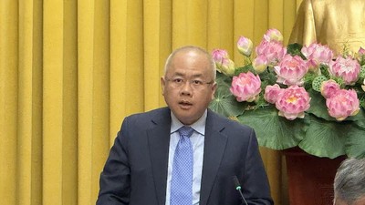 Thứ trưởng Bộ Tài chính Đỗ Thành Trung giới thiệu nội dung các luật tại cuộc họp báo - Ảnh: HT. 