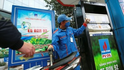 Doanh nghiệp sản xuất xăng sinh học được hoàn thuế. Ảnh minh họa.