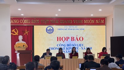 Thống kê tỉnh Quảng Ninh tổ chức Họp báo công bố số liệu thống kê kinh tế - xã hội tỉnh năm 2025. Ảnh Tiến Dũng