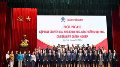 Hội nghị gặp mặt chuyên gia, nhà khoa học, các trường đại học, cao đẳng và doanh nghiệp.