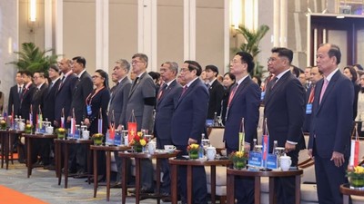 Lễ Khai mạc vinh dự có sự hiện diện của Thủ tướng Chính phủ Việt Nam Phạm Minh Chính. Ảnh: VGP.