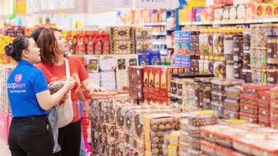 TP.HCM yêu cầu Sở ngành theo dõi sát cung cầu hàng hóa các mặt có nhu cầu tiêu dùng cao trong dịp Tết Bính Ngọ