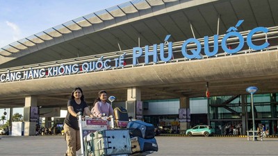 Dịp Tết Bính Ngọ 2026, sân bay Phú Quốc phục vụ 1.534 lượt máy bay cất, hạ cánh với hơn 260.473 lượt hành khách, đánh dấu mức tăng trưởng mạnh nhất kể từ khi sân bay khai thác vào năm 2012. 