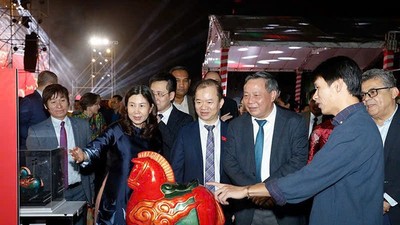 Chương trình “Happy Tết 2026” tổ chức từ ngày 6/2 đến 10/2/2026 tại Trung tâm Hoàng Thành Thăng Long đã thu hút hơn 10.000 lượt khách với gần 30 hoạt động trải nghiệm.