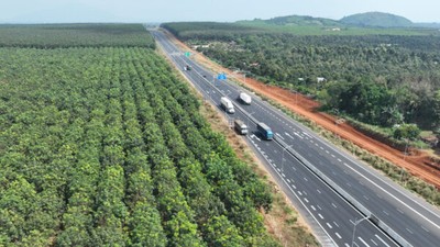 Một đoạn cao tốc Phan Thiết - Dầu Giây. 