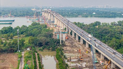 Thi công mở rộng cao tốc TP.HCM - Long Thành. 