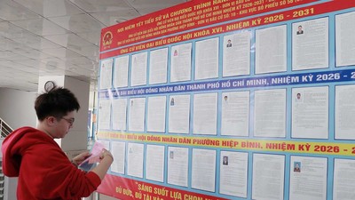 Cuộc bầu cử diễn ra dân chủ, đúng quy định pháp luật, bảo đảm an toàn, an ninh trật tự, không phát sinh tình huống phức tạp. Đây thực sự là ngày hội của toàn dân. Ảnh: Trọng Tín.