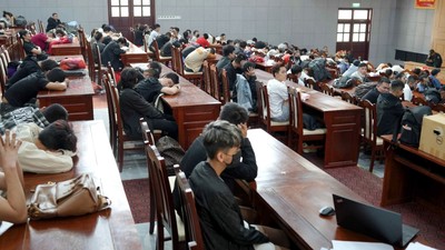 Các đối tượng lừa đảo online bị bắt giữ