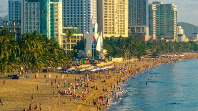 Du lịch tăng trưởng mạnh mẽ thúc đẩy Khánh Hòa mở rộng không gian đô thị.