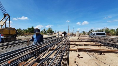 VN-Index kiểm định vùng cản đỉnh cũ, ngành xây dựng bước vào chu kỳ tăng trưởng mới