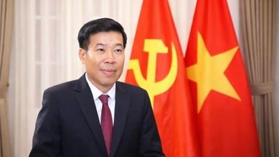 Thứ trưởng Bộ Ngoại giao Nguyễn Mạnh Cường.