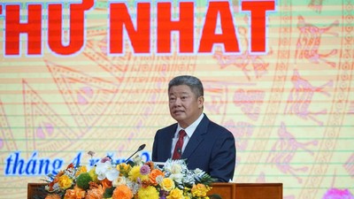 Ông Nguyễn Mạnh Quyền được bầu giữ chức Chủ tịch UBND tỉnh Hưng Yên 