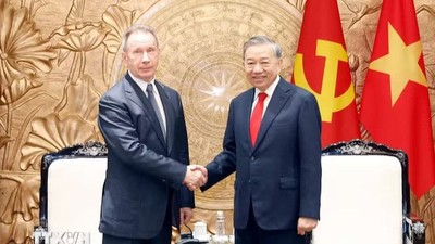 Tổng Bí thư, Chủ tịch nước Tô Lâm tiếp Giám đốc Cơ quan Vệ binh quốc gia Nga Viktor Zolotov - Ảnh: TTXVN