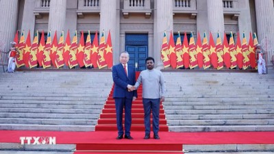 Tổng thống Sri Lanka Anura Kumara Dissanayake chủ trì lễ đón Tổng Bí thư, Chủ tịch nước Tô Lâm. (Ảnh: Thống Nhất/TTXVN)