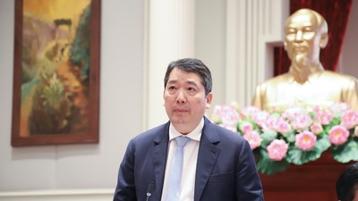 Thứ trưởng Bộ Tài chính Cao Anh Tuấn giới thiệu nội dung của Luật - Ảnh: TT.