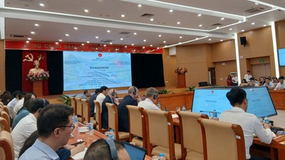 Một góc buổi roadshow tại Trụ sở Bộ Xây dựng.