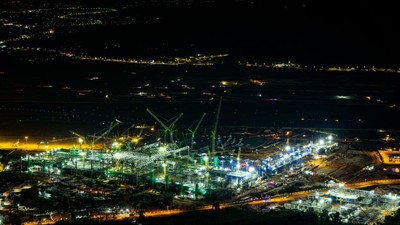 Thi công xuyên đêm tại công trường mở rộng Cảng hàng không quốc tế Phú Quốc.