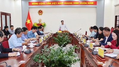 Phó chủ tịch UBND tỉnh Lâm Đồng Võ Ngọc Hiệp yêu cầu các sở, ngành đẩy nhanh tiến độ giải ngân đầu tư công năm 2026. Ảnh: Nguyễn Phương