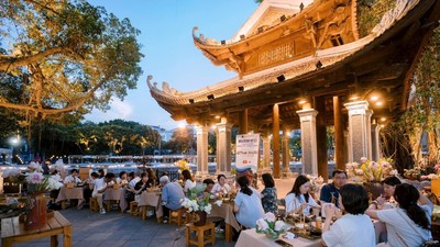 Văn Miếu - Quốc Tử Giám là một trong những di tích liên tục ra mắt sản phẩm du lịch đêm mới lạ, hấp dẫn