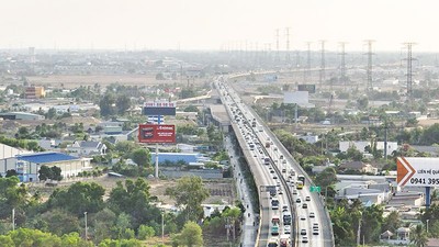 Một đoạn cao tốc TP.HCM - Trung Lương đi trên cao. 