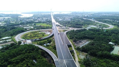 Một nút giao kết nối với cao tốc Bến Lức - Long Thành. 