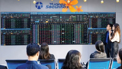 Thị trường vốn phát triển sẽ giúp gia tăng tốc độ luân chuyển dòng tiền, góp phần giải quyết bài toán “tiền kẹt” trong nền kinh tế hiện nay