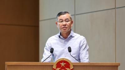 Bộ trưởng Bộ Tài chính Ngô Văn Tuấn nêu ý kiến thảo luận tại phiên họp. Ảnh: VGP