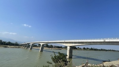 Dự án cầu Văn Ly và đường dẫn có tổng vốn đầu tư 575 tỷ đồng.
