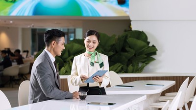 Đẩy mạnh thu nhập ngoài lãi là chiến lược của nhiều ngân hàng trong bối cảnh NIM bị bào mòn bởi áp lực chi phí vốn