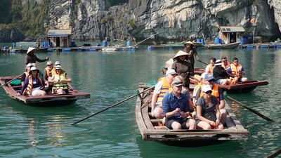 Quảng Ninh đang hướng đến nhóm khách có mức chi tiêu cao. Ảnh: Tiến Dũng